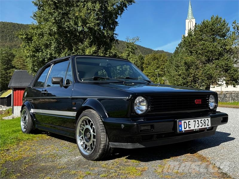 Volkswagen Golf Cars