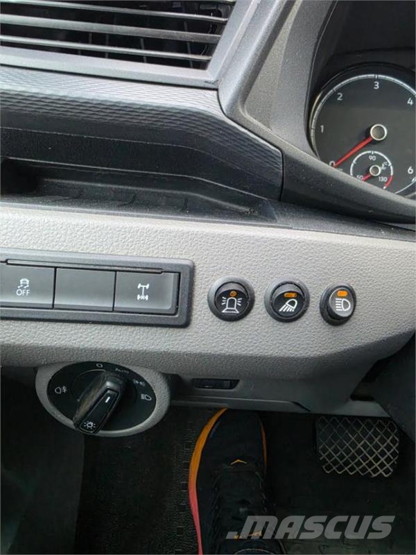 Volkswagen Transporter Автомобілі