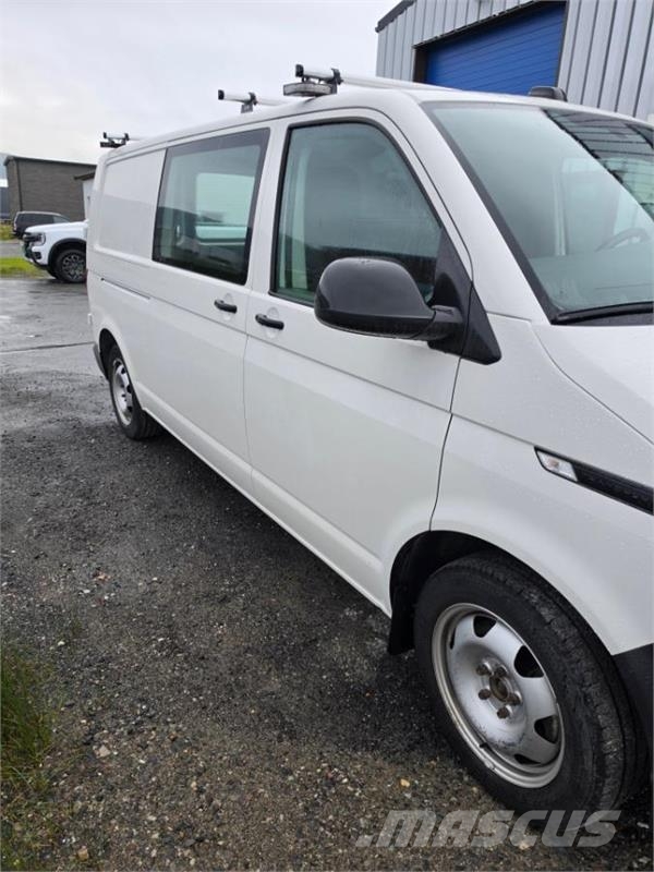 Volkswagen Transporter Автомобілі