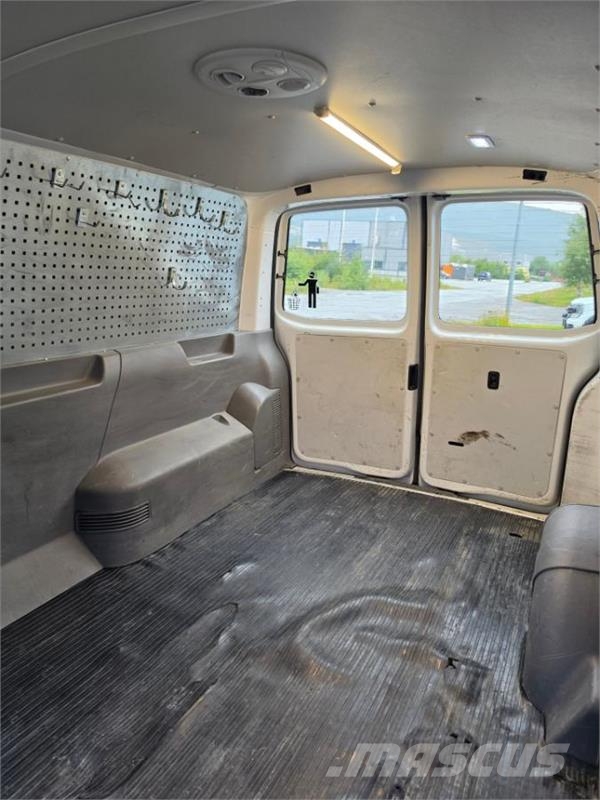 Volkswagen Transporter Автомобілі