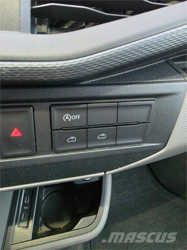 Volkswagen Transporter Автомобілі