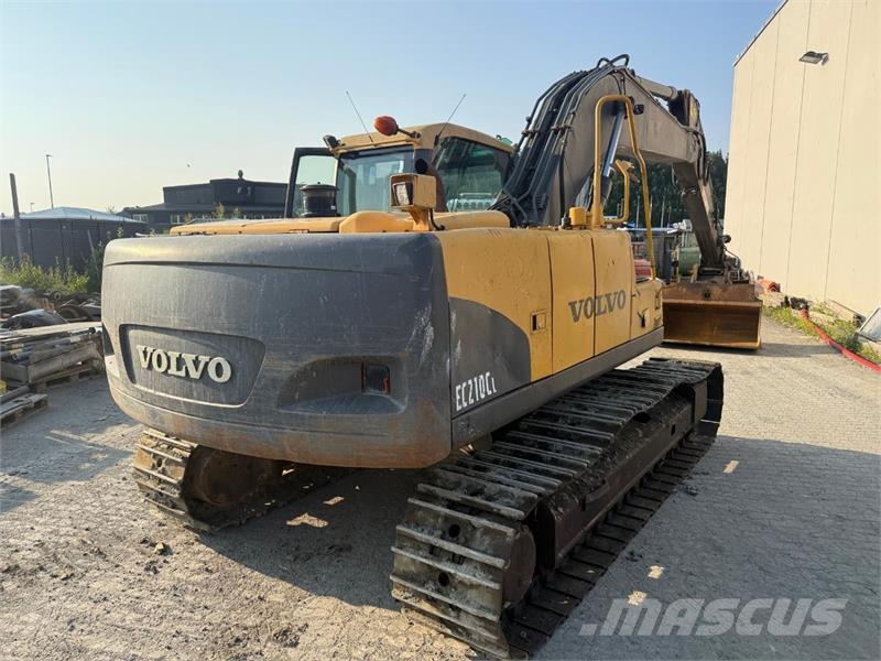 Volvo EC210CL حفارات زحافة