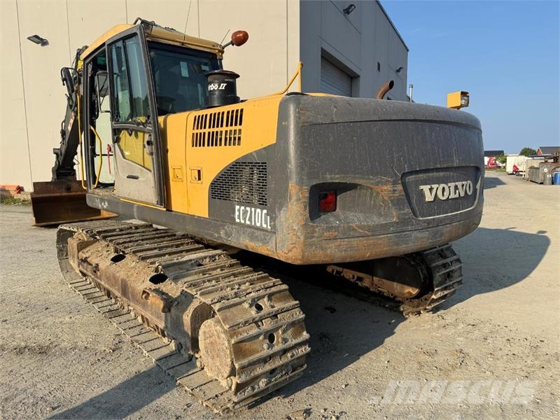 Volvo EC210CL حفارات زحافة