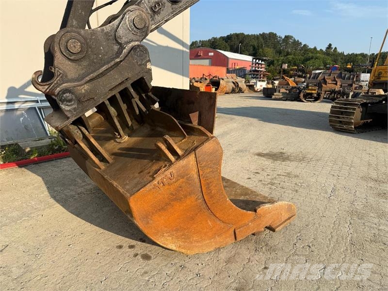 Volvo EC210CL حفارات زحافة