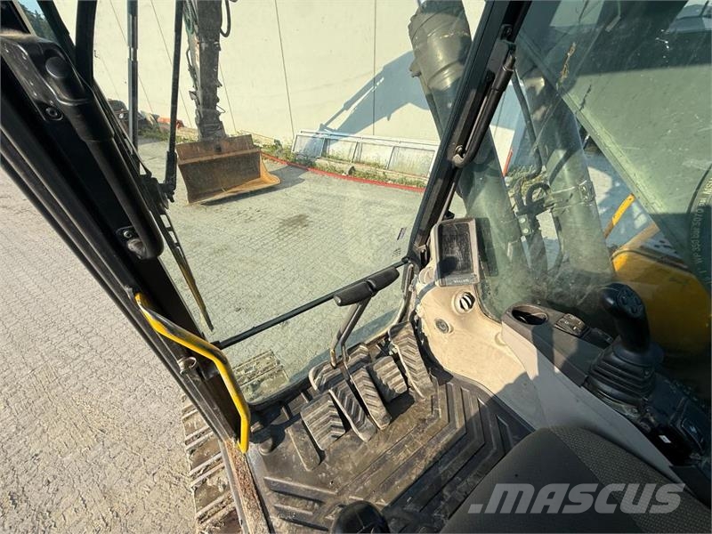 Volvo EC210CL حفارات زحافة