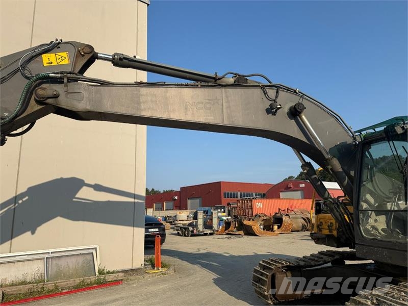 Volvo EC210CL حفارات زحافة
