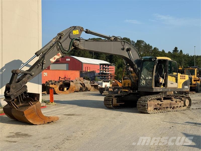 Volvo EC210CL حفارات زحافة