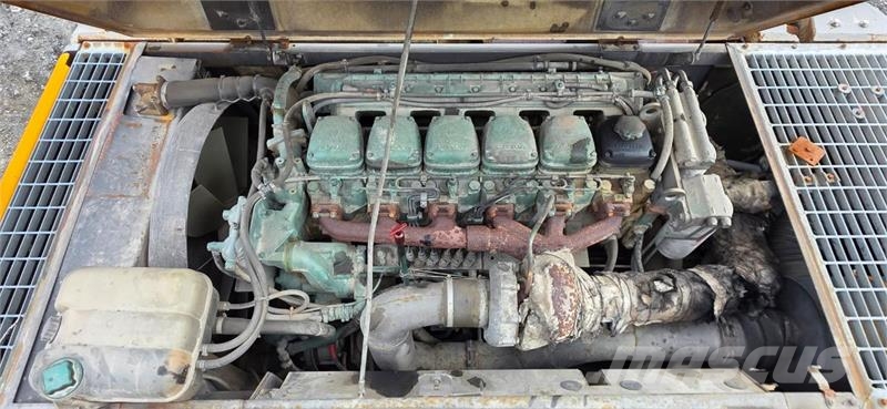 Volvo EC340 대형 굴삭기 29톤 이상