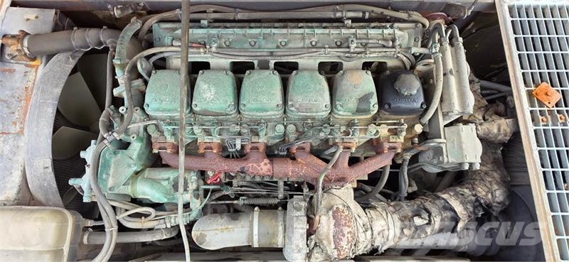 Volvo EC340 대형 굴삭기 29톤 이상