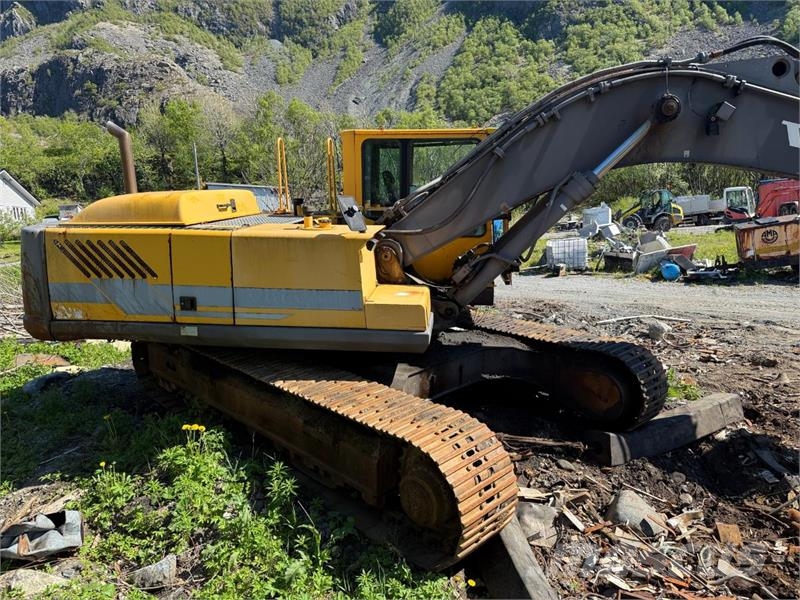 Volvo EC340 gravemaskin m/ MBI SH300R stålsaks Crawler excavators