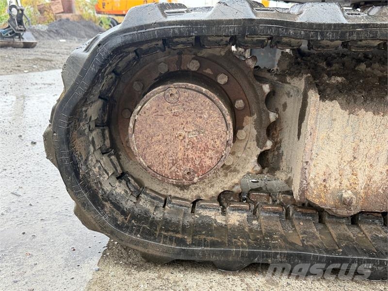 Volvo ECR58D gravemaskin med 3 skuffer - Engcon tiltrota Építőipar - Egyebek