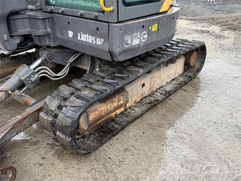 Volvo ECR58D gravemaskin med 3 skuffer - Engcon tiltrota Építőipar - Egyebek