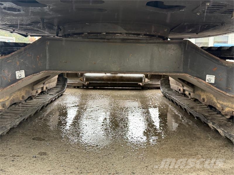 Volvo ECR58D gravemaskin med 3 skuffer - Engcon tiltrota Építőipar - Egyebek