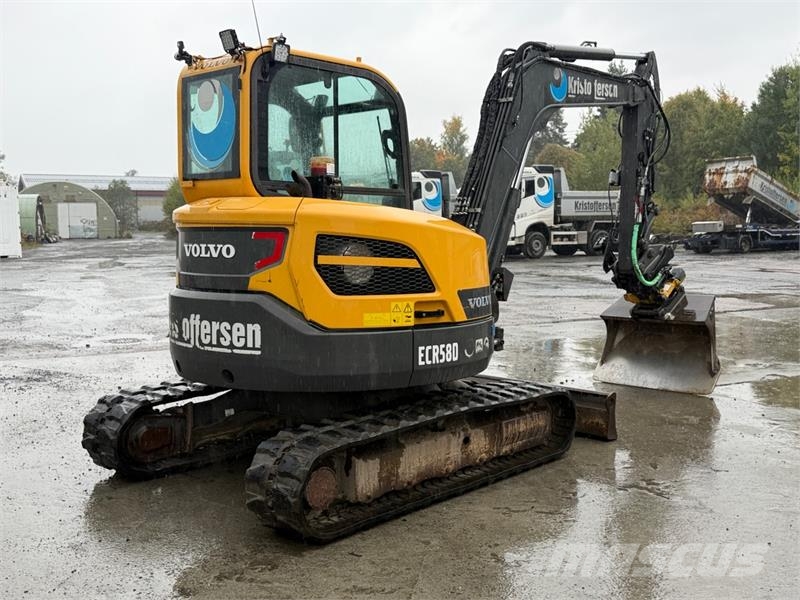 Volvo ECR58D gravemaskin med 3 skuffer - Engcon tiltrota Építőipar - Egyebek