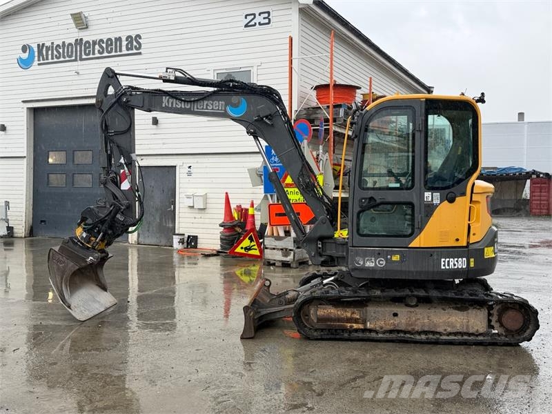 Volvo ECR58D gravemaskin med 3 skuffer - Engcon tiltrota Építőipar - Egyebek
