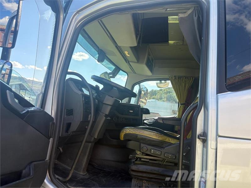 Volvo FH 16 / 650 Tipper trucks