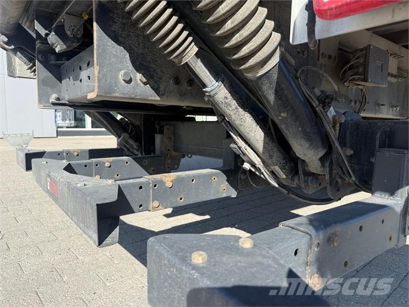 Volvo FM Electric Camiones con caja de remolque