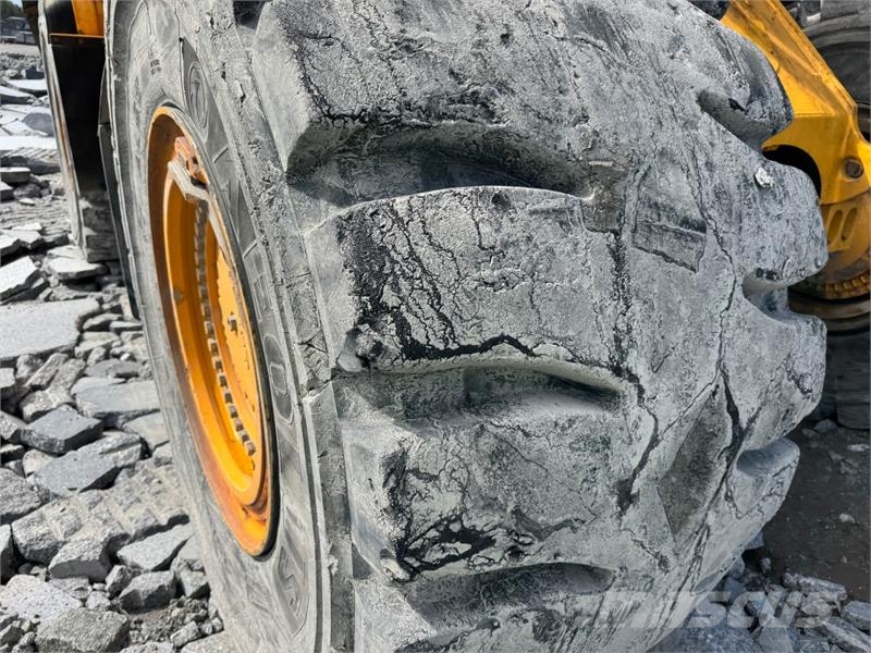 Volvo L350F hjullaster 2011 – 56 300 kg – 18 321 timer – Wheel loaders