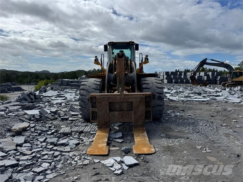 Volvo L350F hjullaster 2011 – 56 300 kg – 18 321 timer – Wheel loaders