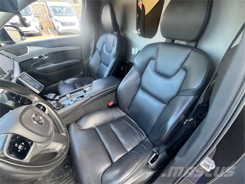 Volvo XC 90 Lengvieji automobiliai