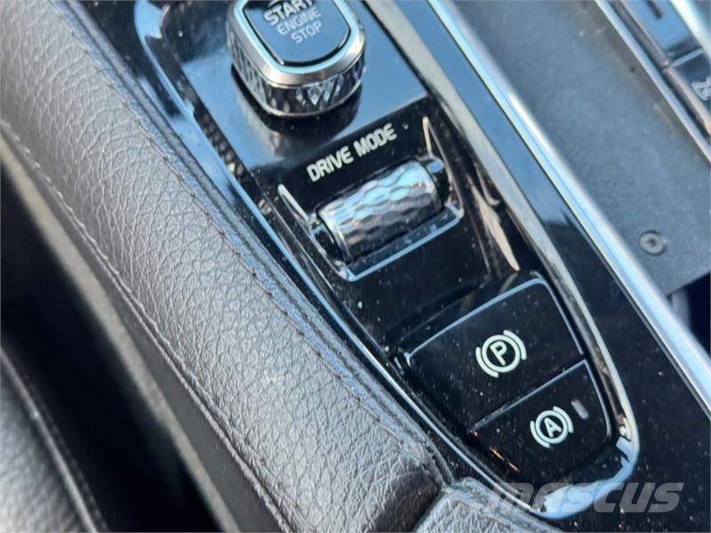 Volvo XC 90 Lengvieji automobiliai