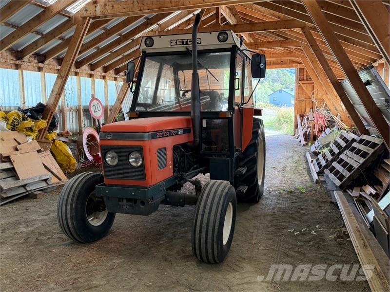 Zetor 7211 traktor Traktorer