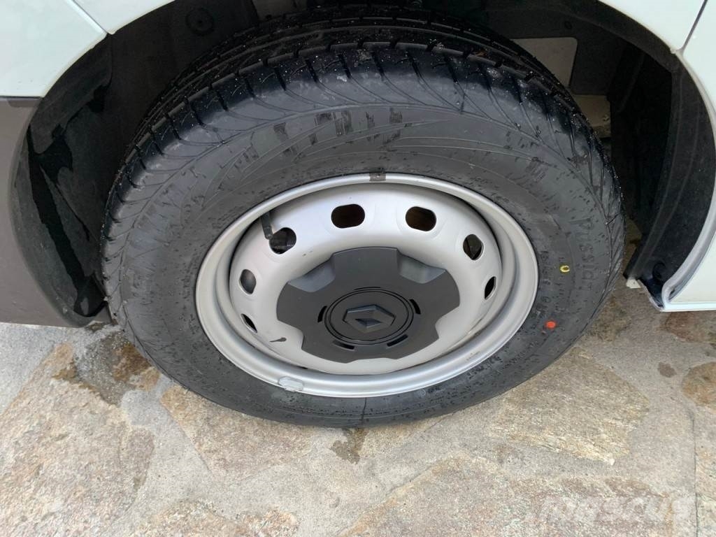 Renault Trafic Furgón 29 L2H1 Energy BluedCi 88kW Изотермический фургон