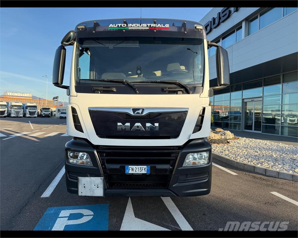 MAN TGS 26 Camion altro