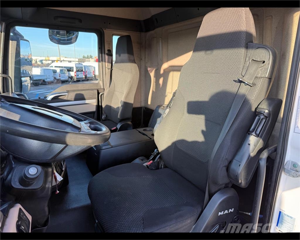 MAN TGS 26 Camion altro