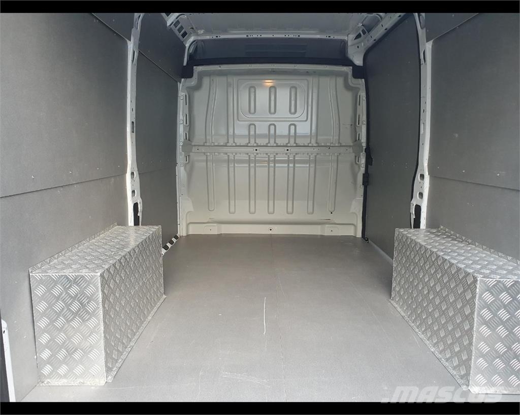 Peugeot Boxer III 335 2019 Vans basculantes