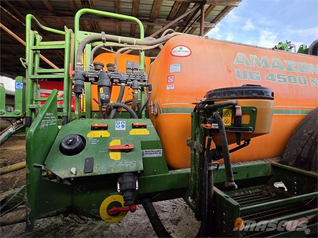 Amazone UG 4500 Nova Self-propelled sprayers
