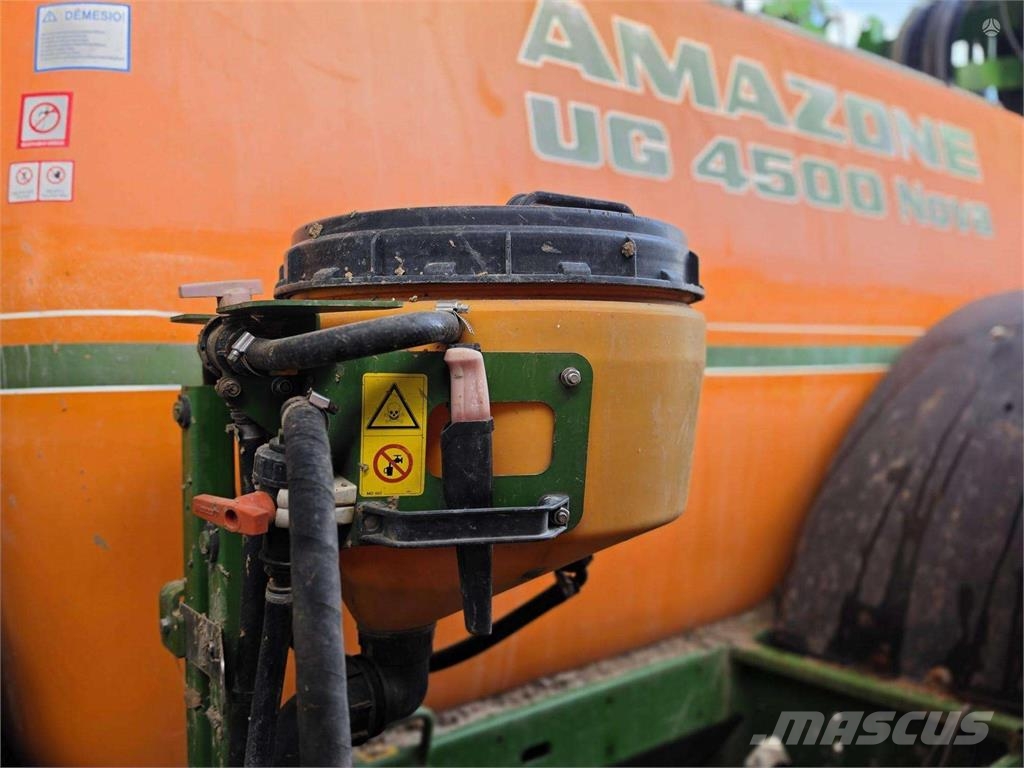 Amazone UG 4500 Nova Self-propelled sprayers