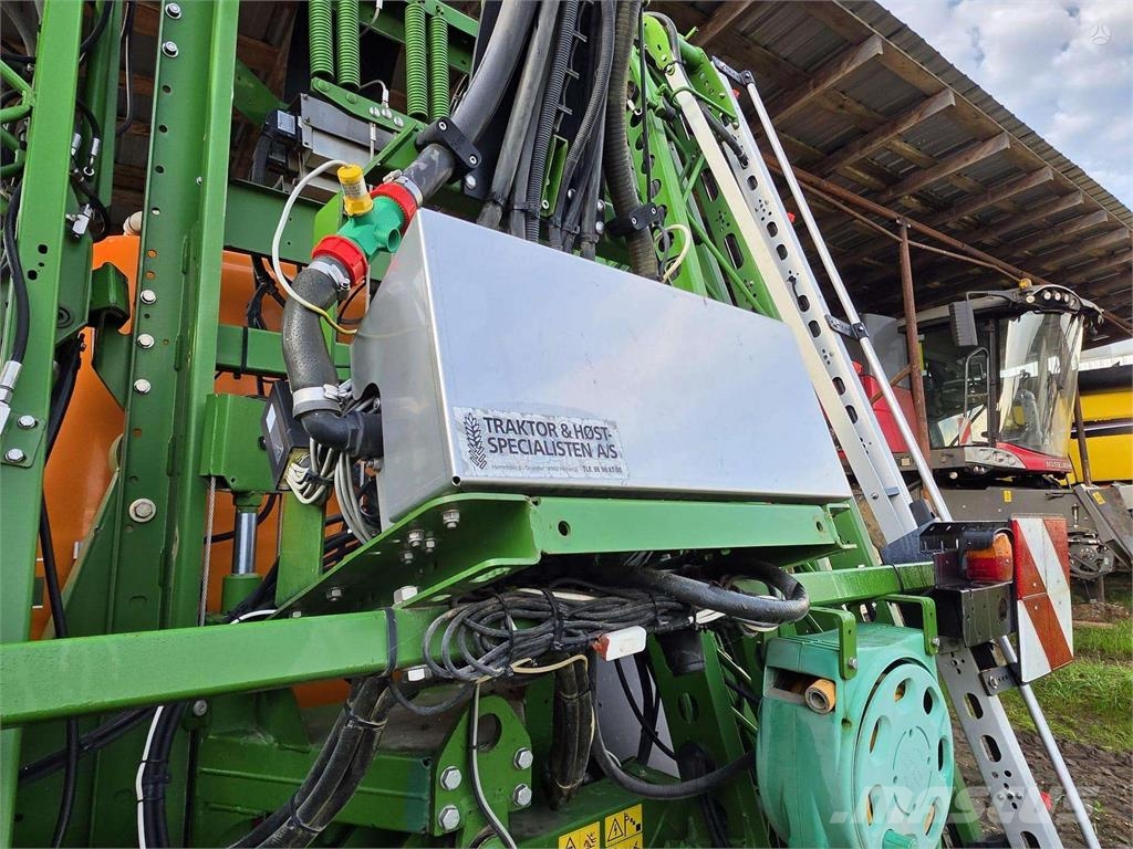 Amazone UG 4500 Nova Self-propelled sprayers