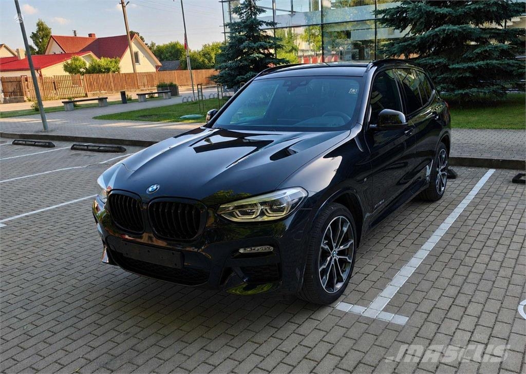 BMW  Automašīnas