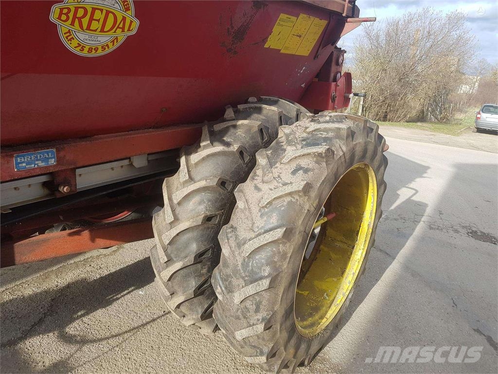 Bredal B-4 Mineralspreder