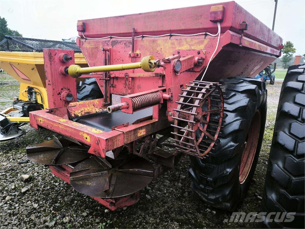 Bredal B50 Mineralinių trąšų barstytuvai