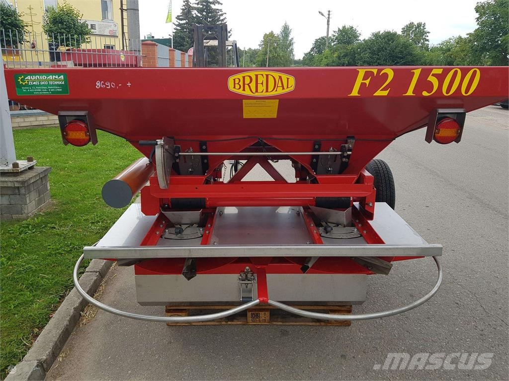 Bredal F2 1500 Rasturači mineralnog đubriva