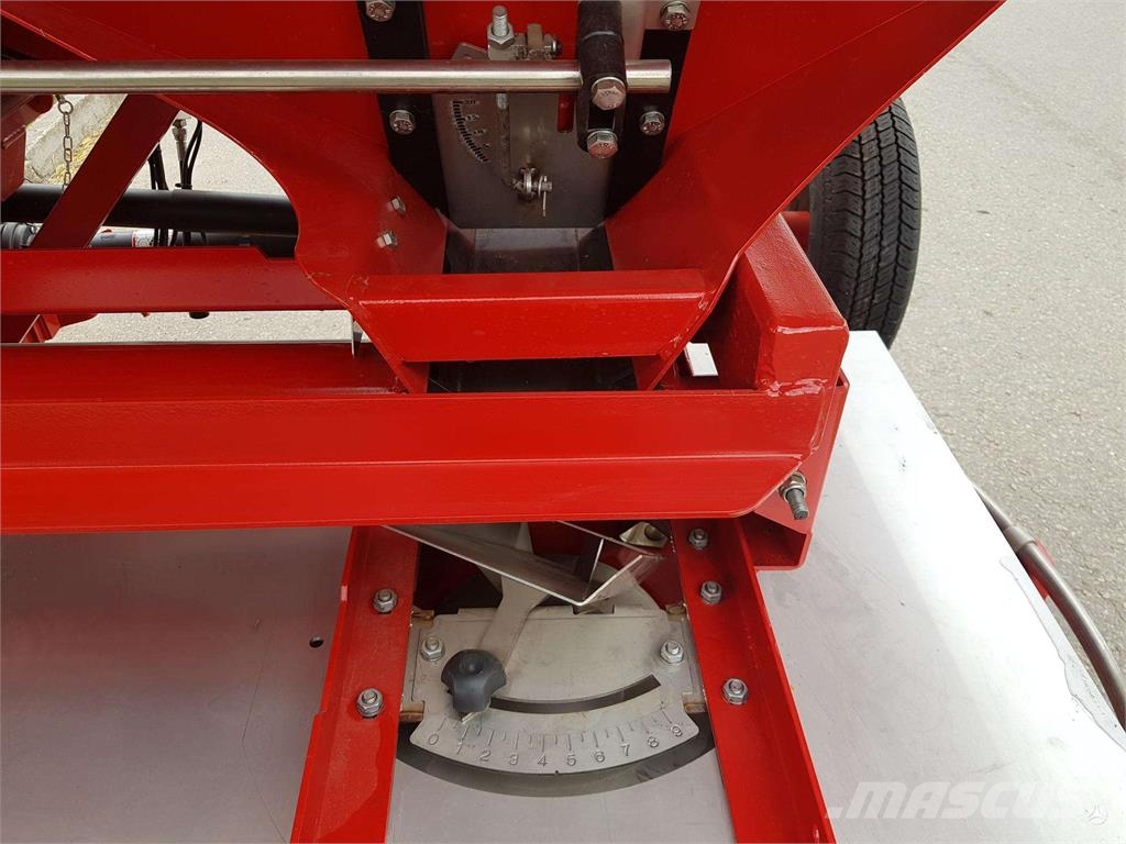 Bredal F2 1500 Rasturači mineralnog đubriva