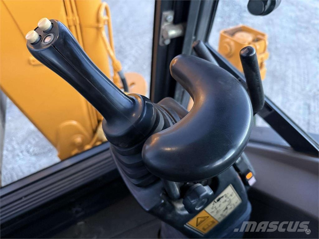 CASE 695 Super R Joystick Rovokopači