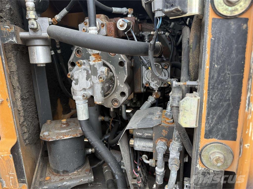 CASE CX 130 Vikšriniai ekskavatoriai