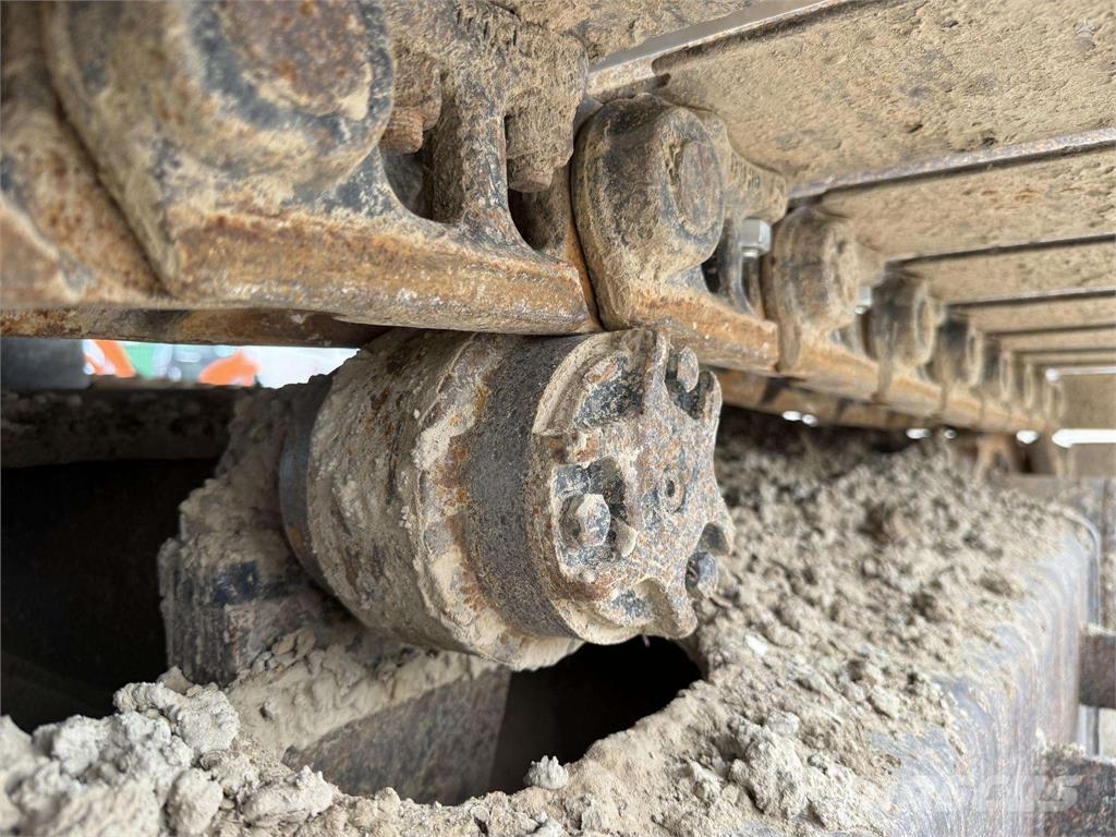 CASE CX 130 Vikšriniai ekskavatoriai