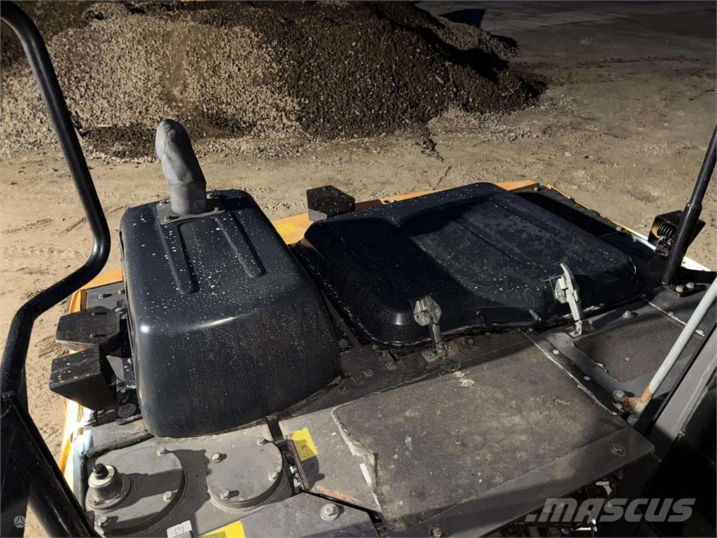 CASE CX 180 D , 20 ton Vikšriniai ekskavatoriai