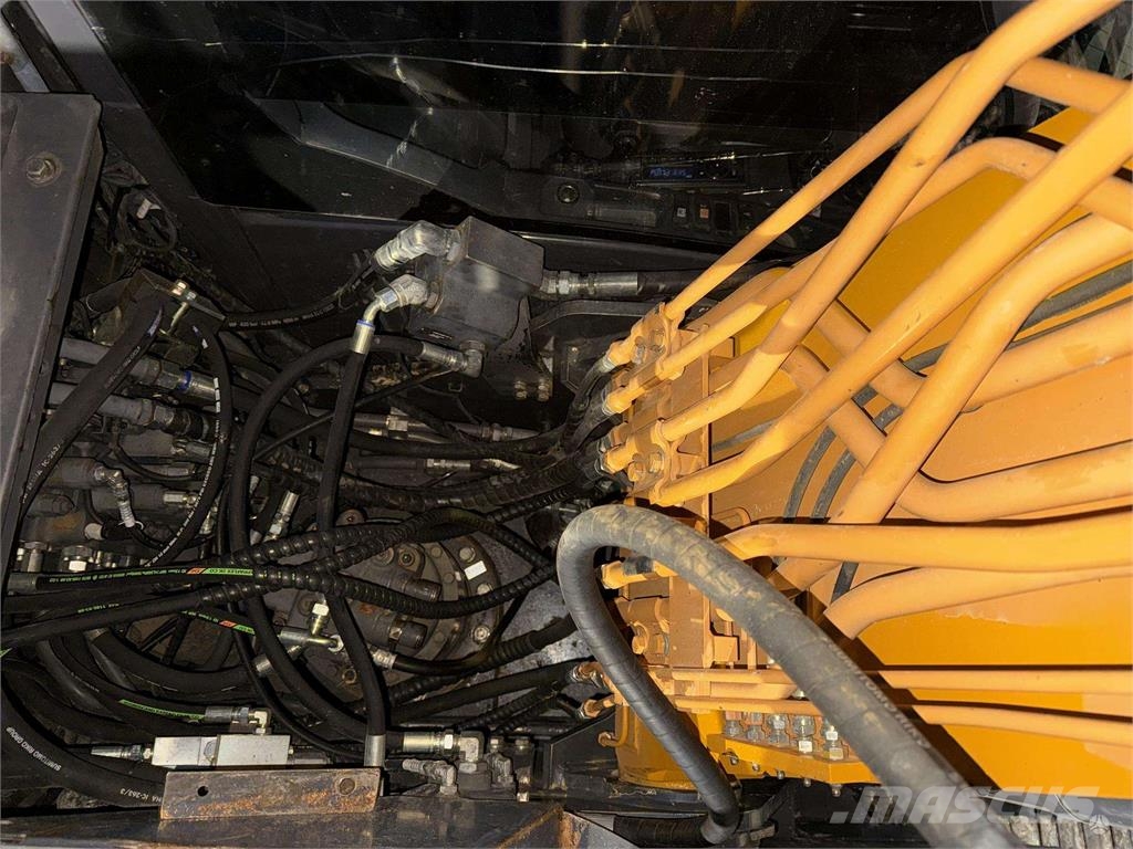 CASE CX 180 D , 20 ton Vikšriniai ekskavatoriai