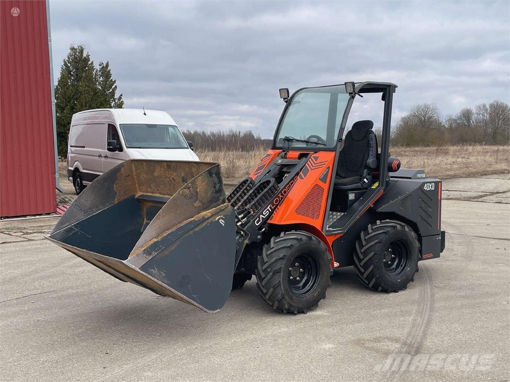 Castloaders XD40 لوادر صغيرة