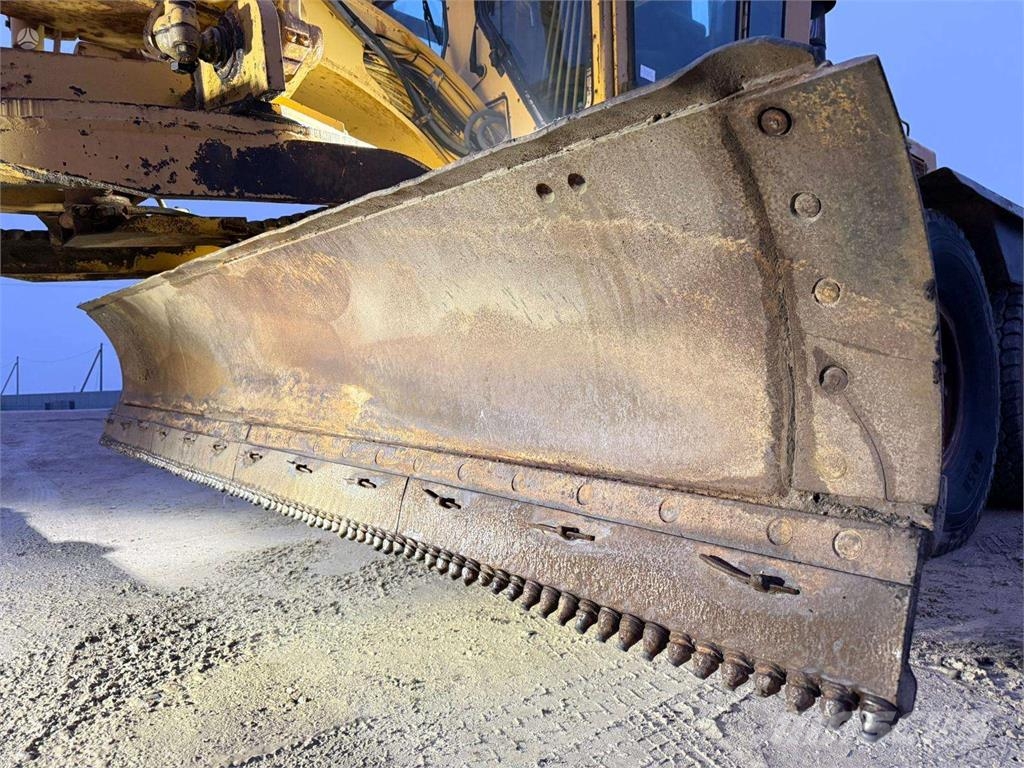 CAT 120 G USA MADE 平土機