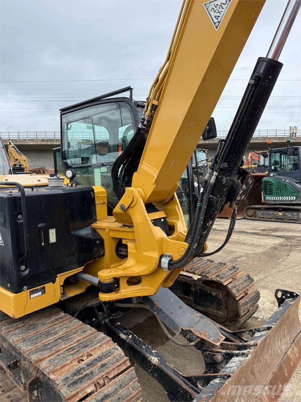 CAT 308 CR Pelle sur chenilles