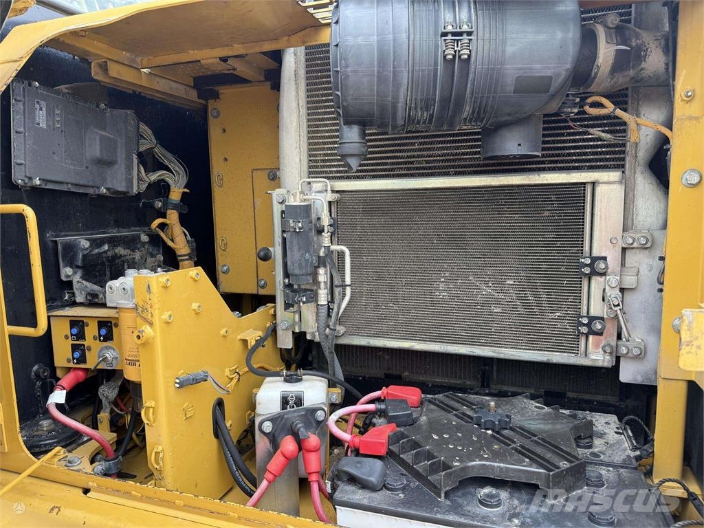 CAT 315 DL , 18500 kg Kāpurķēžu ekskavatori