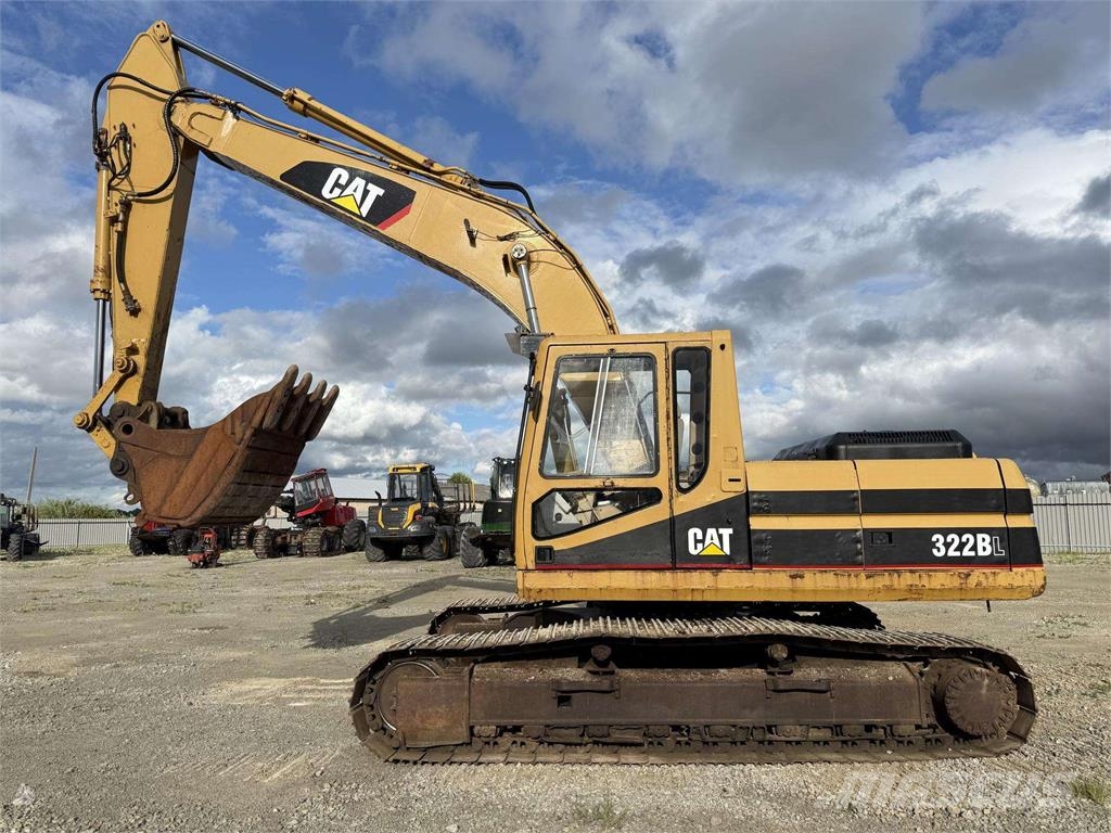 CAT 322 BL , 26 ton Roomikekskavaatorid