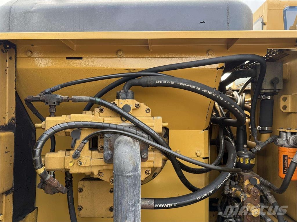 CAT 322 BL , 26 ton Roomikekskavaatorid