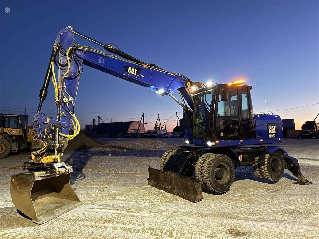 CAT M 313 D Rototilt + Grapple Excavadoras de ruedas